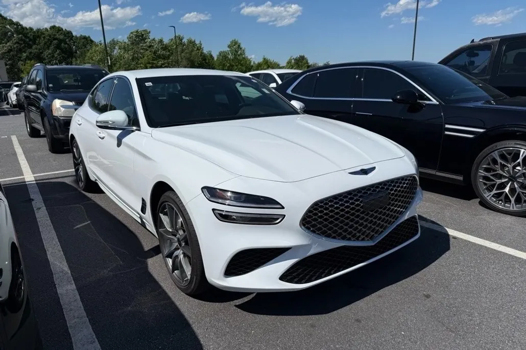 2025 Genesis G70 2.5T photo 1