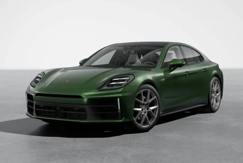2026 Porsche Panamera 4 photo 1