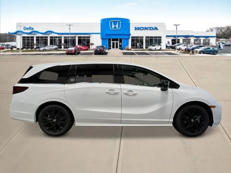 2026 Honda Odyssey photo 1