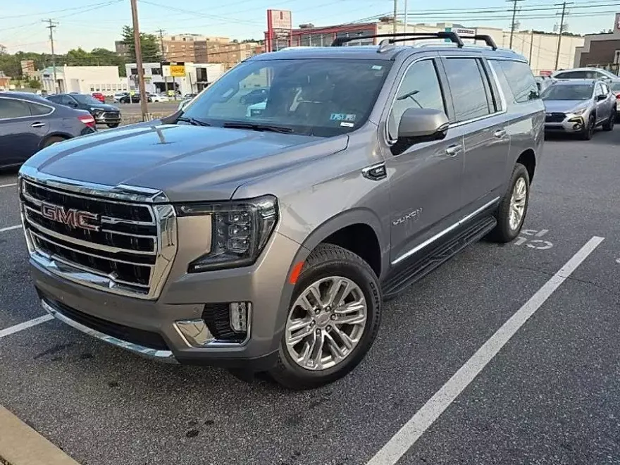 2022 Gmc Yukon XL SLT photo 1