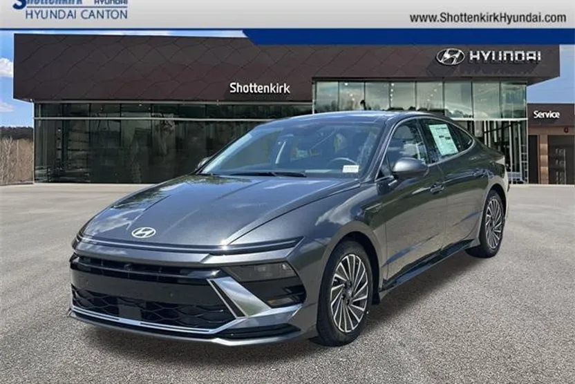 2025 Hyundai Sonata Hybrid Limited photo 1