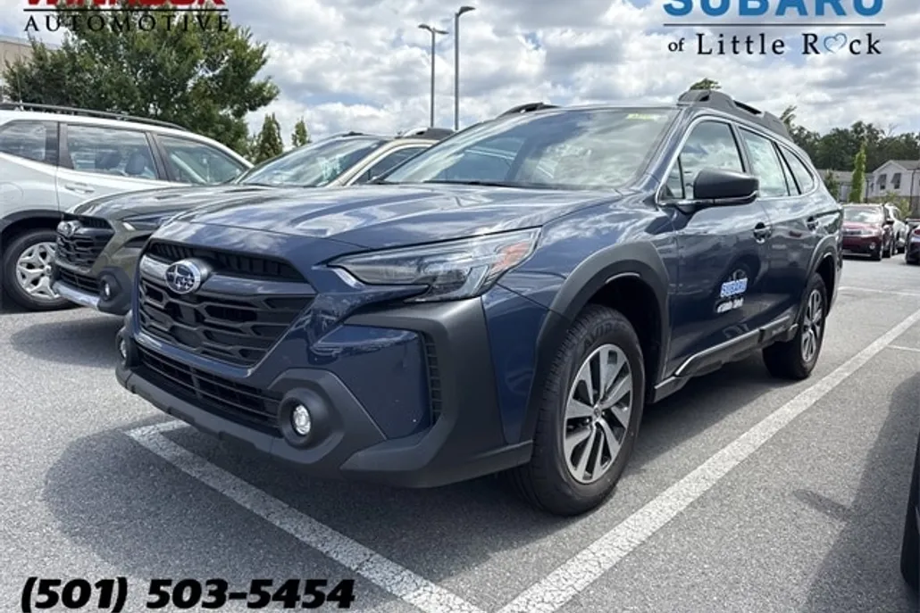 2025 Subaru Outback 2.5i photo 1