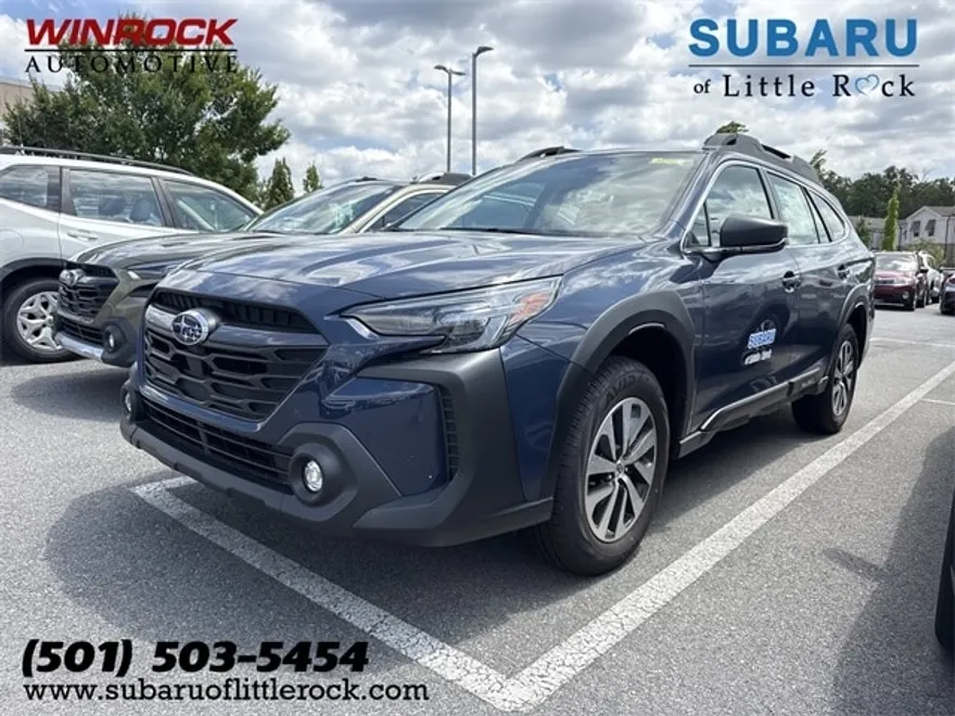 2025 Subaru Outback 2.5i photo 1