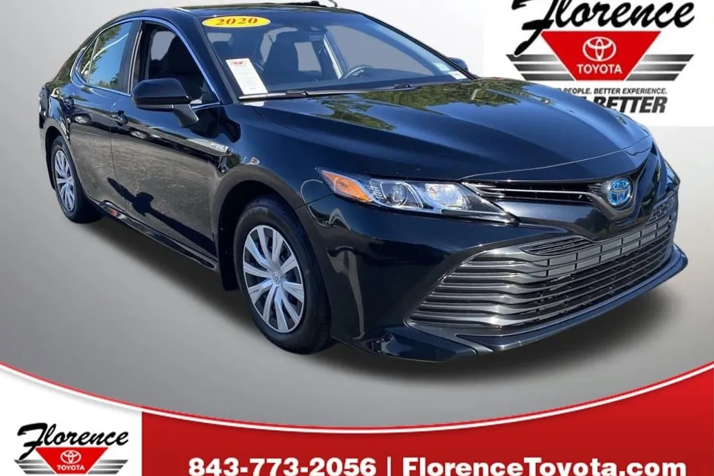 2020 Toyota Camry Hybrid LE photo 1
