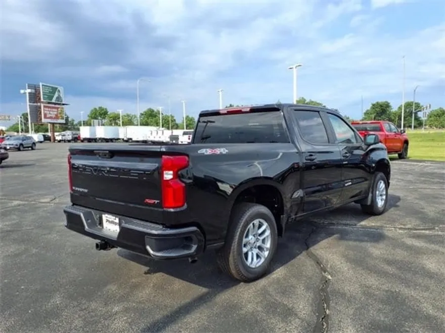 2025 Chevrolet Silverado 1500 RST photo 1