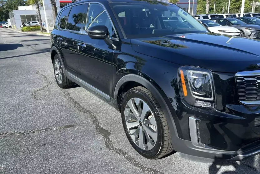 2020 Kia Telluride S photo 1