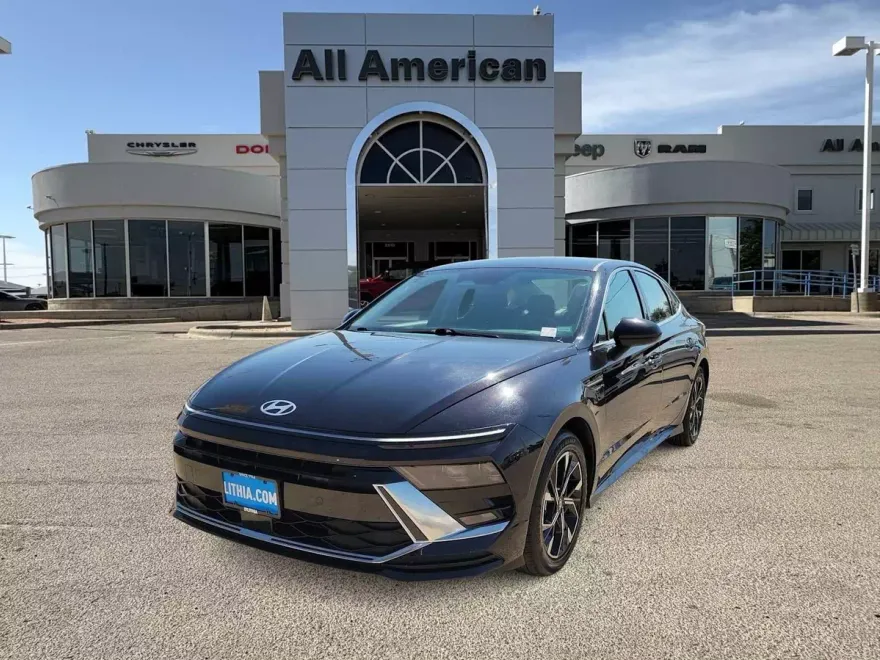 2024 Hyundai Sonata SEL photo 1