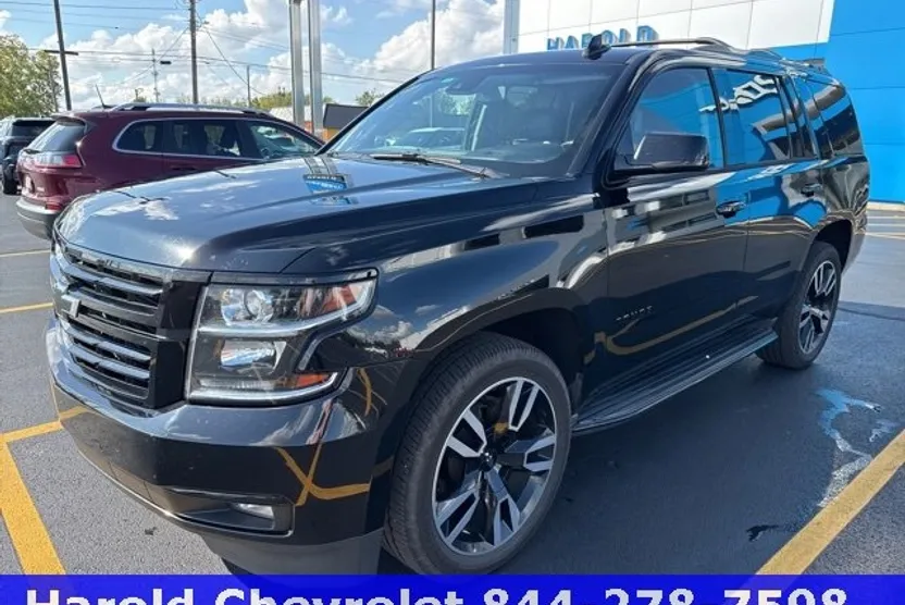 2019 Chevrolet Tahoe LT photo 1