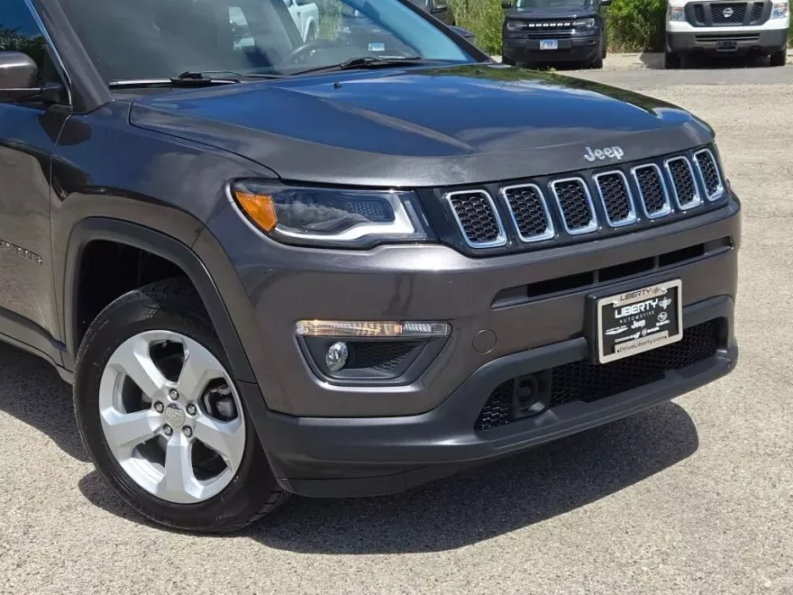 2018 Jeep Compass Latitude photo 1