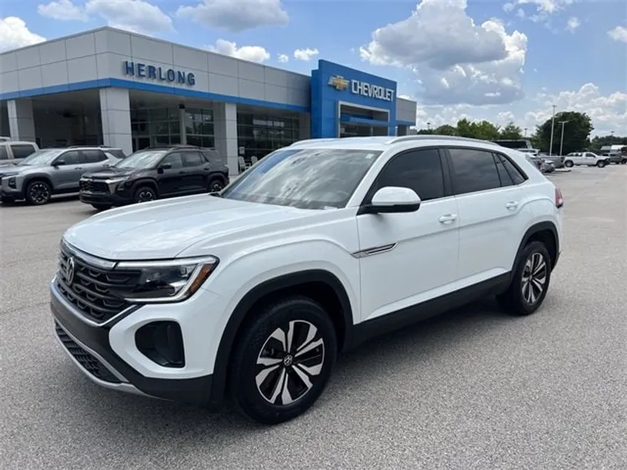 2025 Volkswagen Atlas Cross Sport SE photo 1
