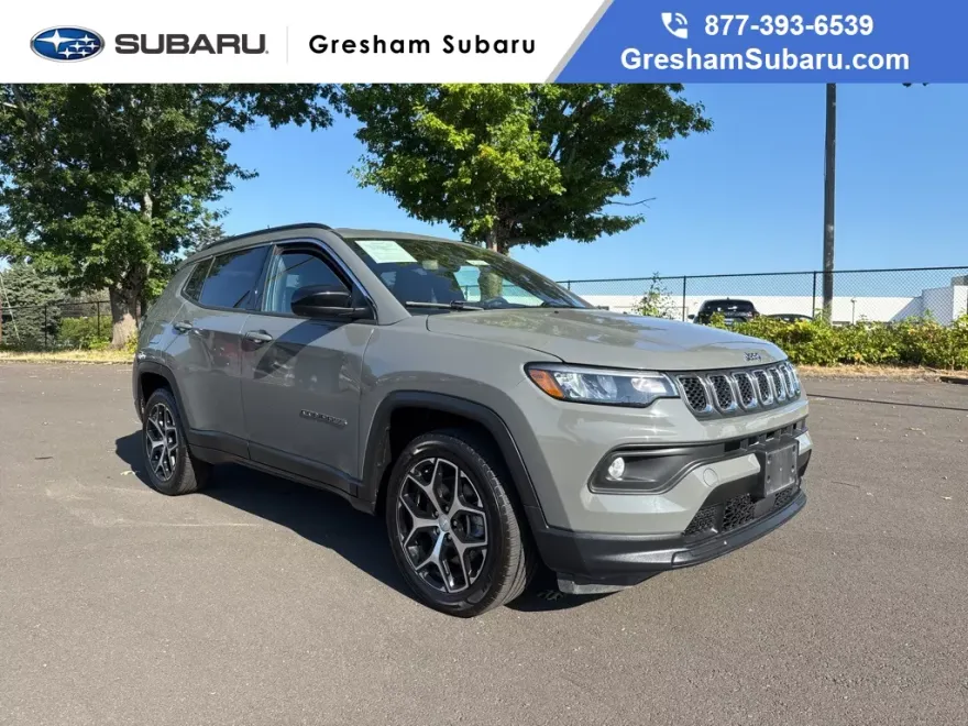 2024 Jeep Compass Latitude photo 1