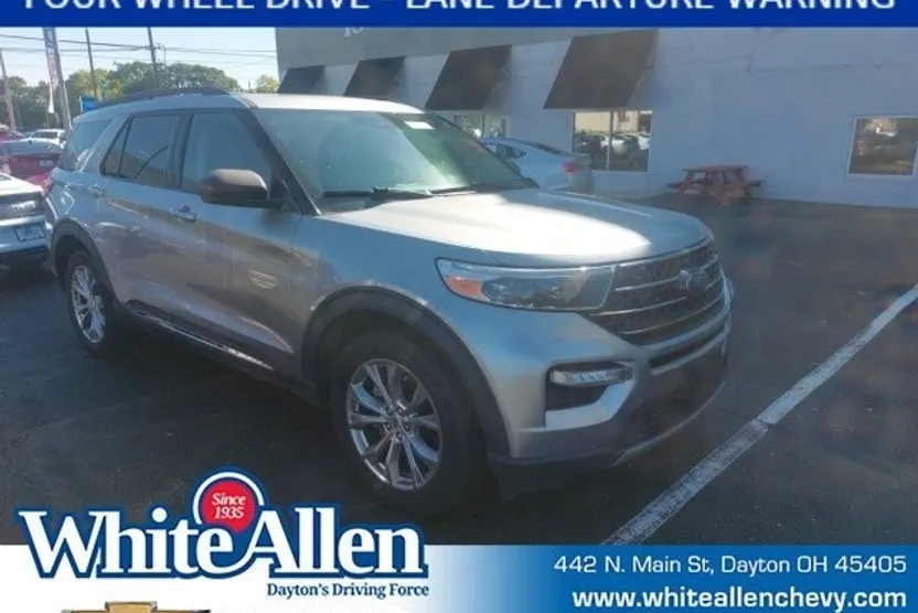 2020 Ford Explorer XLT photo 1