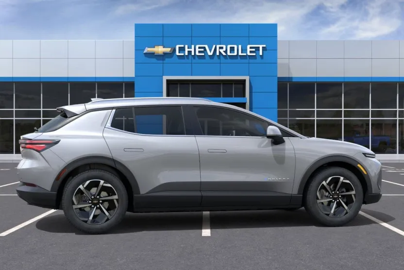 2026 Chevrolet Equinox LT photo 1