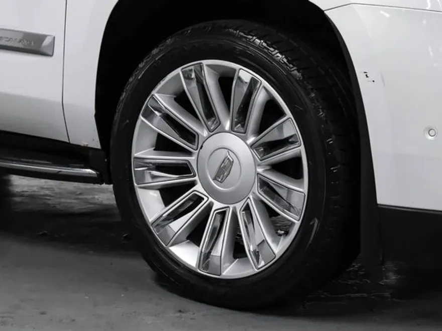 2019 Cadillac Escalade ESV Luxury photo 63