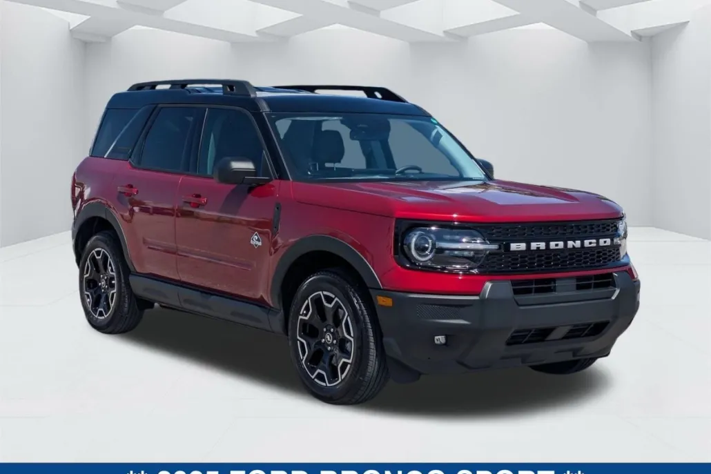 2025 Ford Bronco Sport Outer Banks photo 1