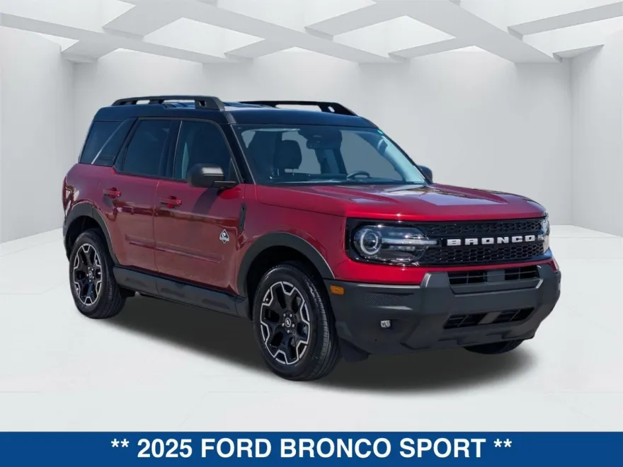 2025 Ford Bronco Sport Outer Banks photo 1