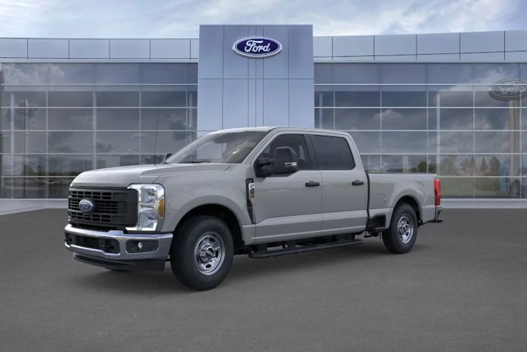 2025 Ford F-350 XL photo 1