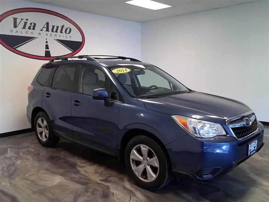 2014 Subaru Forester 2.5i Premium photo 1