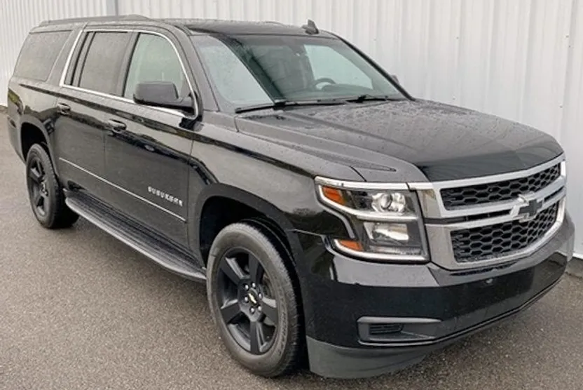 2018 Chevrolet Suburban LS photo 1