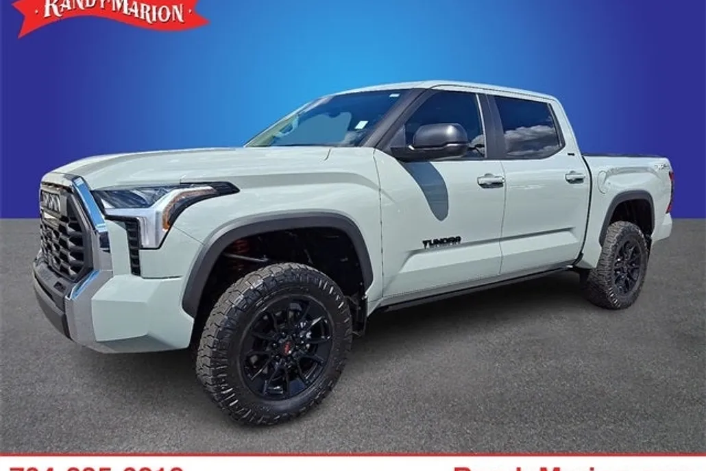 2024 Toyota Tundra SR5 photo 1