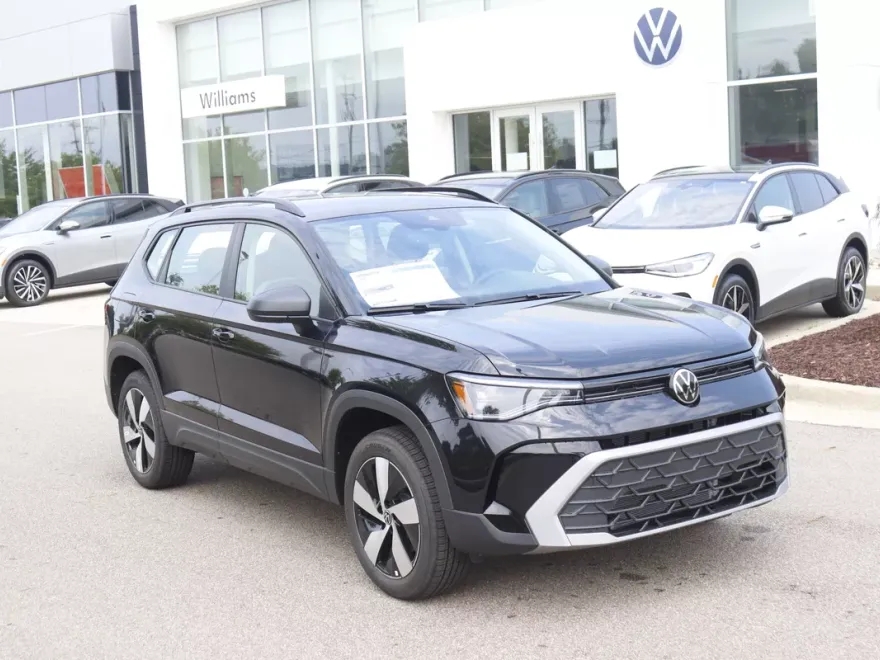 2026 Volkswagen Atlas Cross Sport SE Technology photo 1