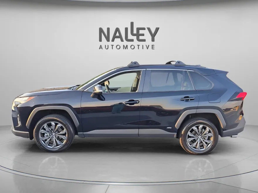 2022 Toyota RAV4 Hybrid XLE Premium photo 1