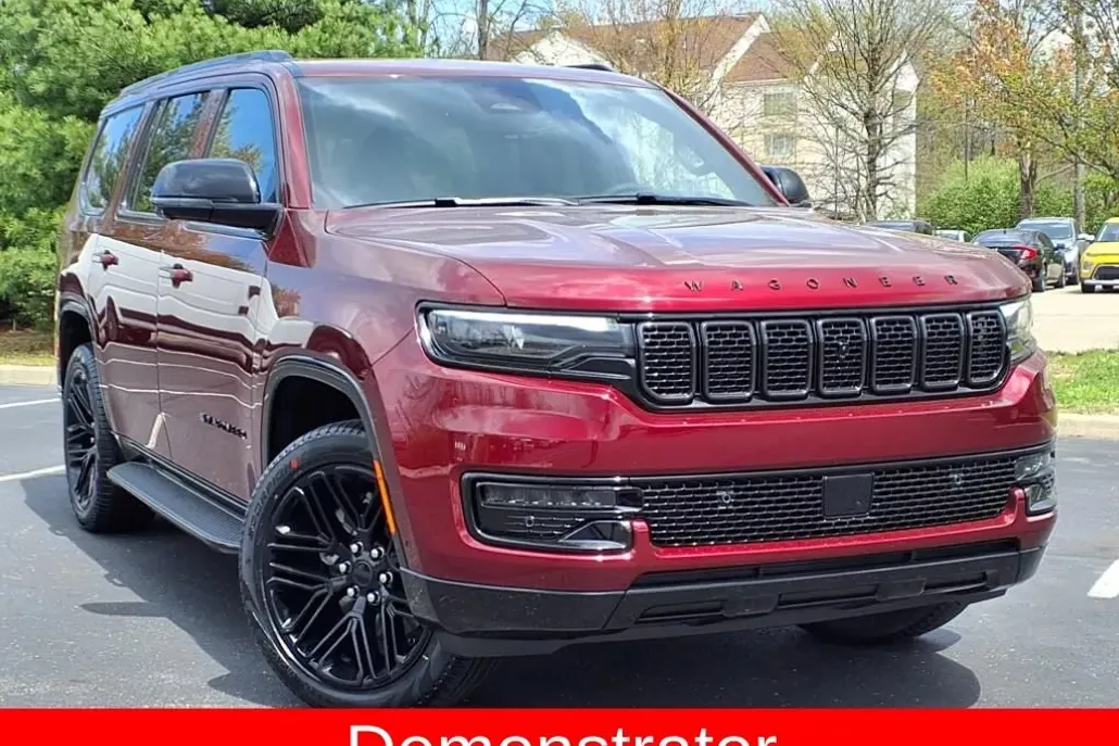 2025 Jeep Wagoneer Series II Carbide photo 1