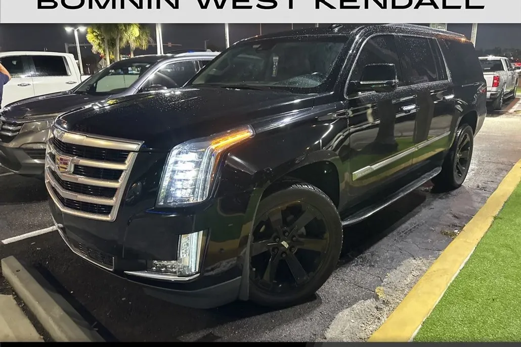 2019 Cadillac Escalade ESV Premium Luxury photo 1