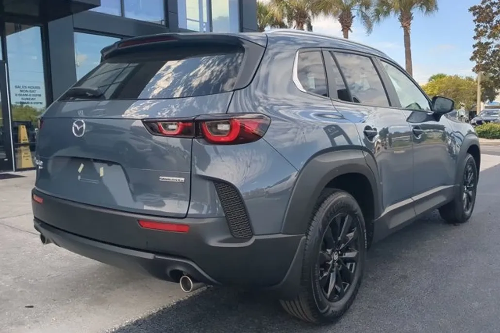 2025 Mazda CX-50 2.5 S Premium photo 1