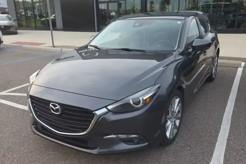 2017 Mazda Mazda3 Grand Touring photo 1