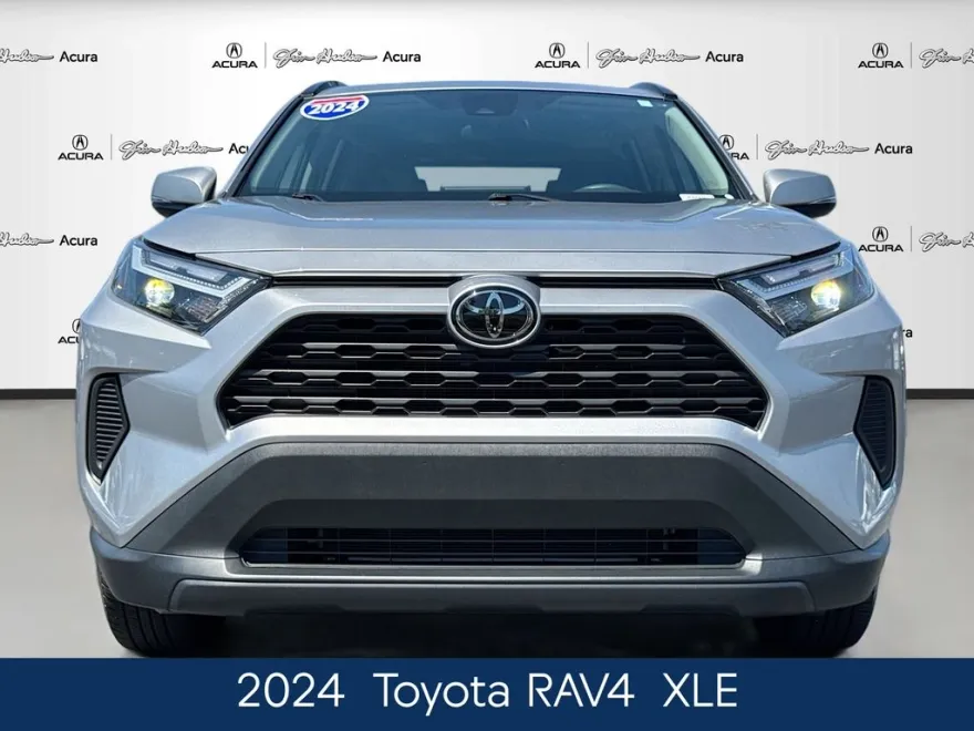 2024 Toyota RAV4 XLE photo 1