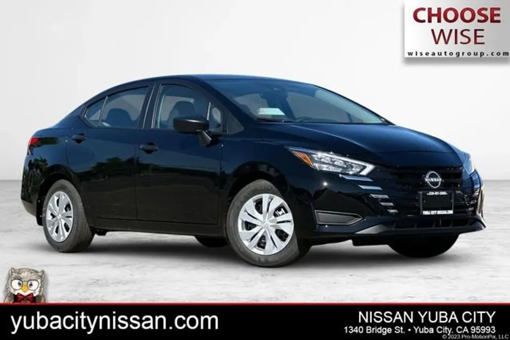 2025 Nissan Versa S photo 1