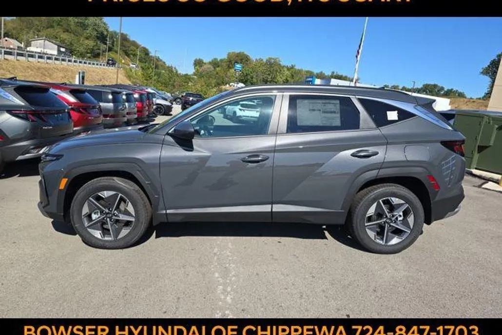 2025 Hyundai Tucson SEL photo 1