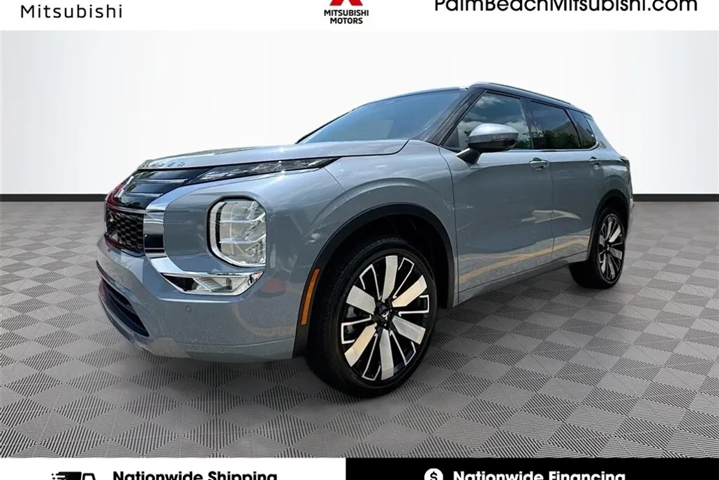 2025 Mitsubishi Outlander SEL photo 1