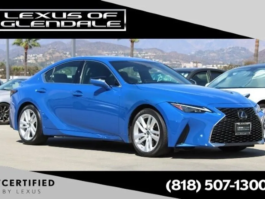 2021 Lexus IS 300 photo 1