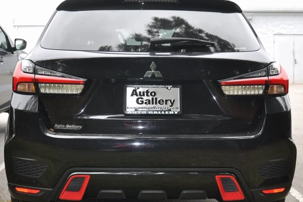 2024 Mitsubishi Outlander Sport ES LE SE photo 1