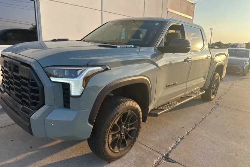 2024 Toyota Tundra Limited photo 1