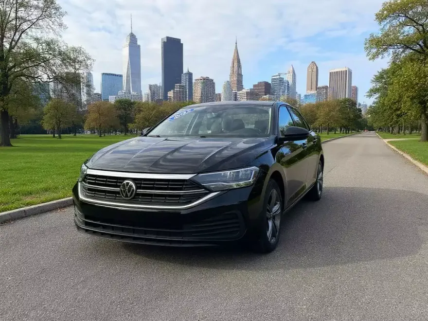2022 Volkswagen Jetta SE photo 1