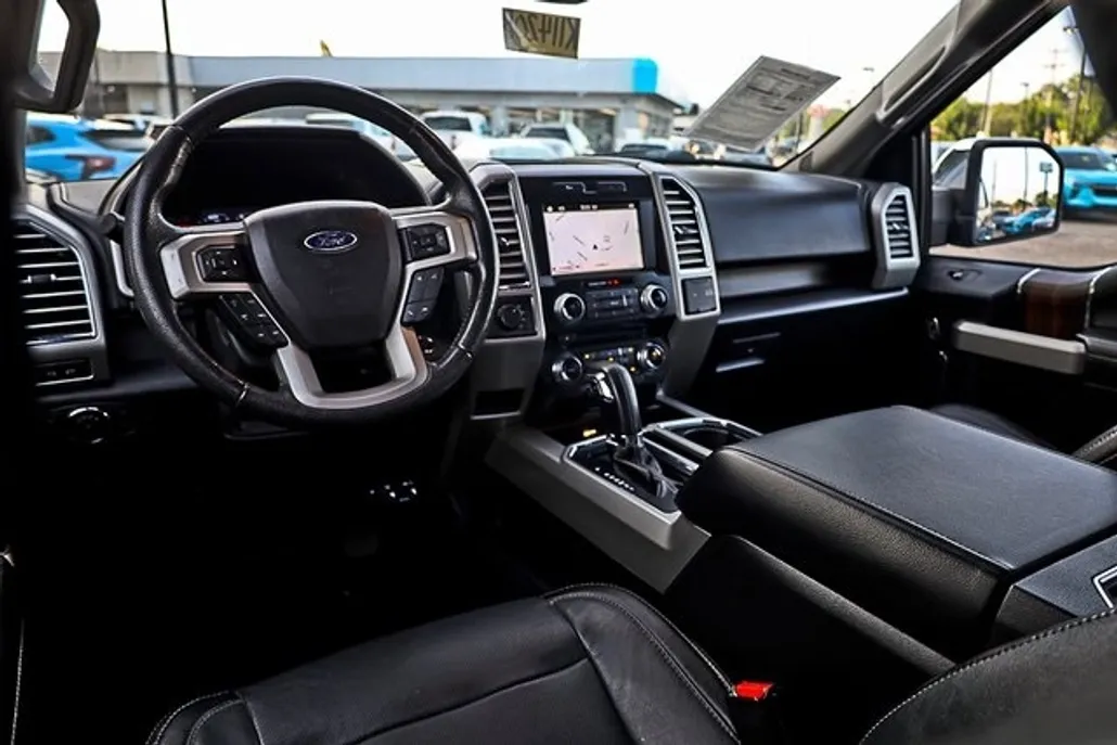 2016 Ford F-150 Lariat photo 1