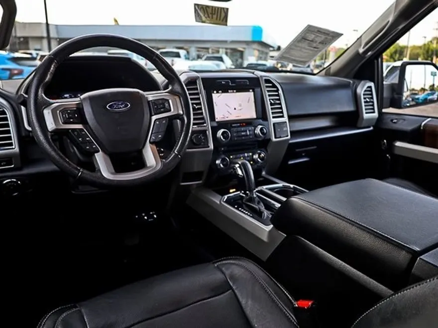 2016 Ford F-150 Lariat photo 1