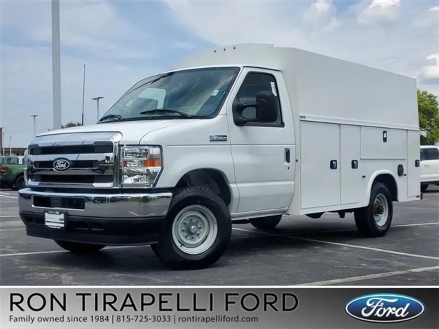 2026 Ford E-350 Base photo 1