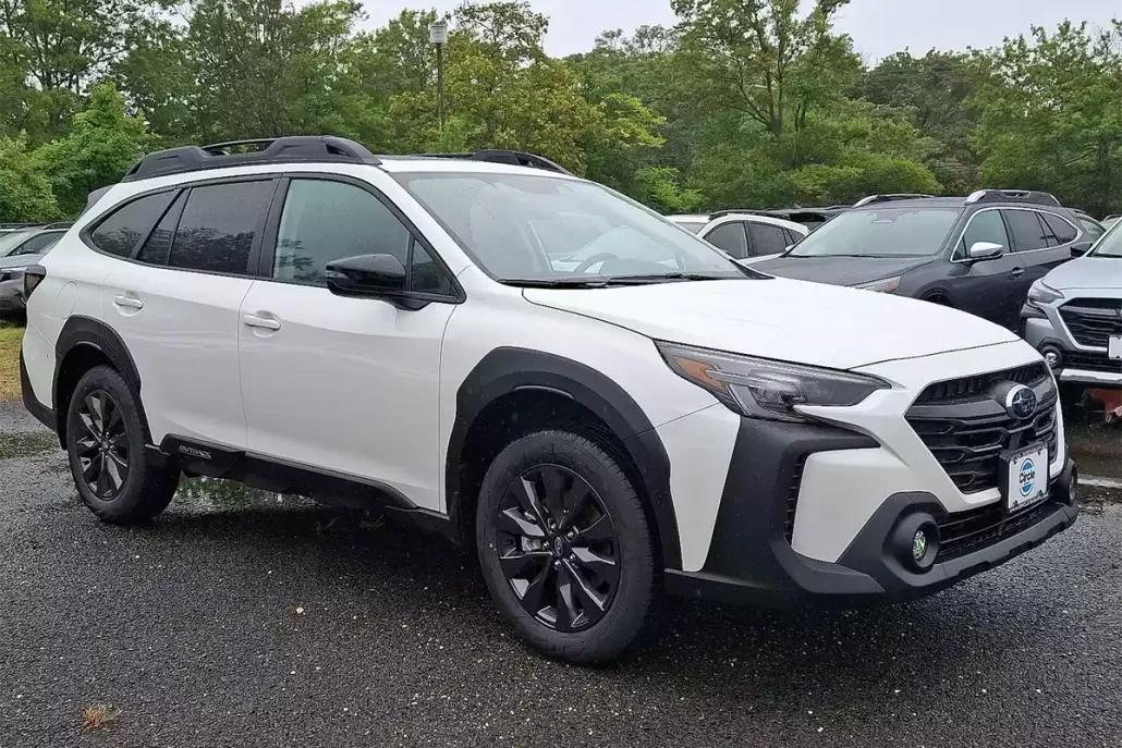 2025 Subaru Outback Onyx Edition photo 1