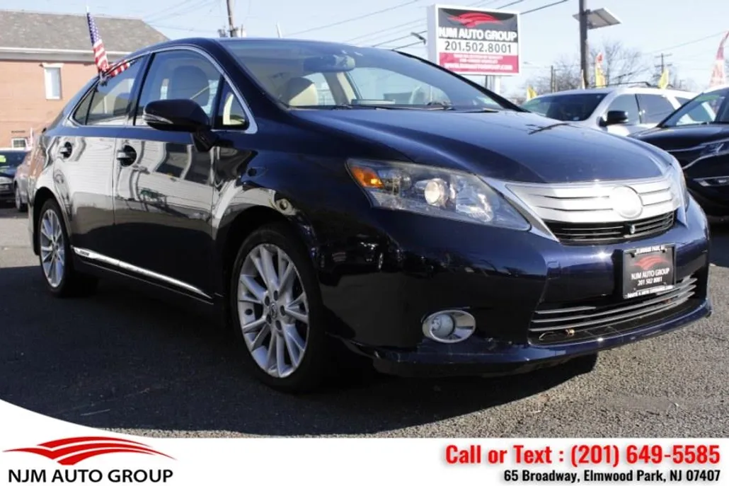 2010 Lexus HS 250h photo 1