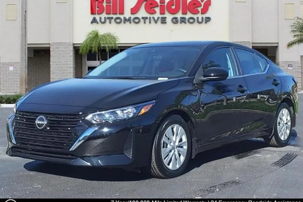 2024 Nissan Sentra S photo 1