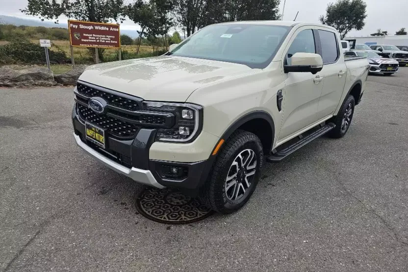 2025 Ford Ranger Lariat photo 1