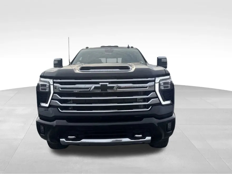 2024 Chevrolet Silverado 2500HD High Country photo 1