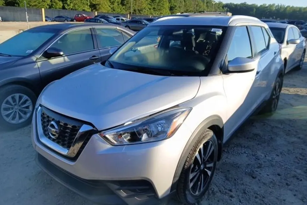 2018 Nissan Kicks SV photo 1