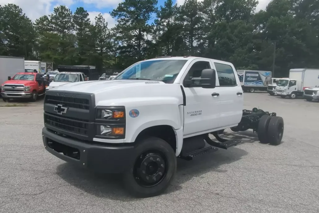 2025 Chevrolet Silverado 4500HD Work Truck photo 1