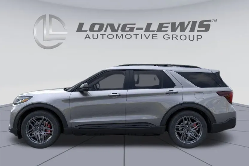 2025 Ford Explorer ST photo 1