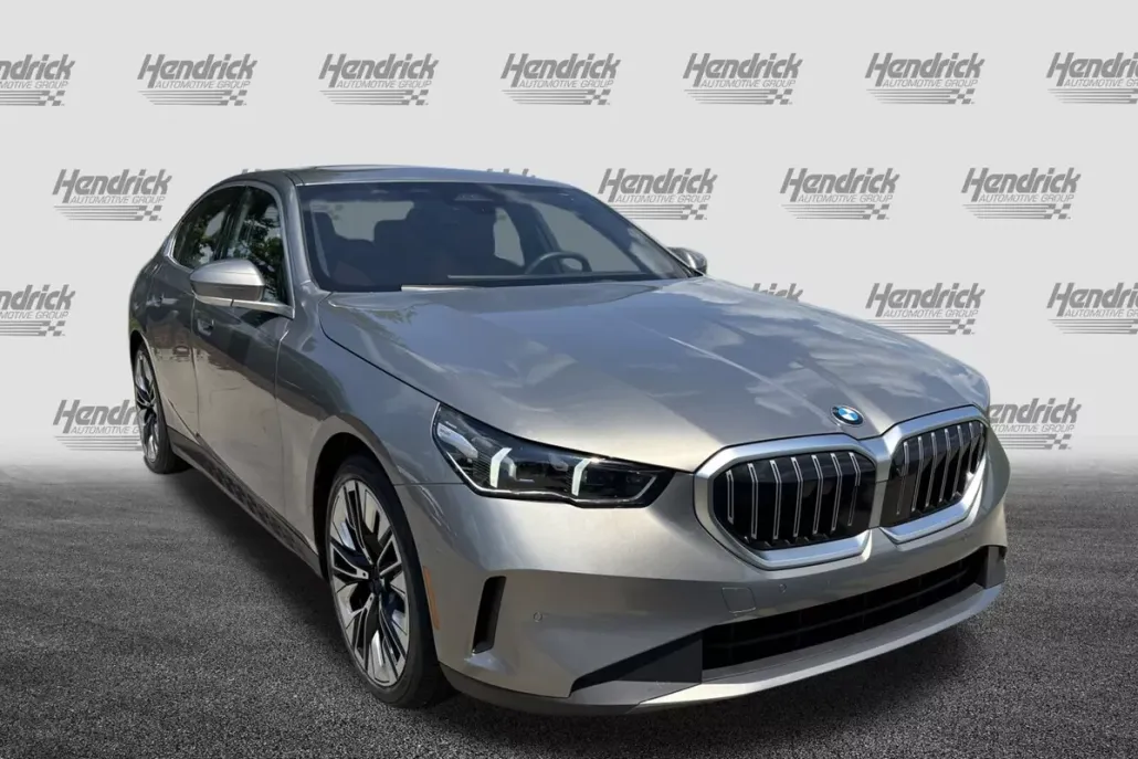 2025 Bmw 530i photo 1